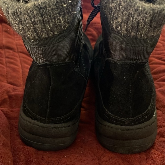 YUU ABALEE STYLE Black water resistant winter boots, women’s 8.5M suede leather - Picture 4 of 12